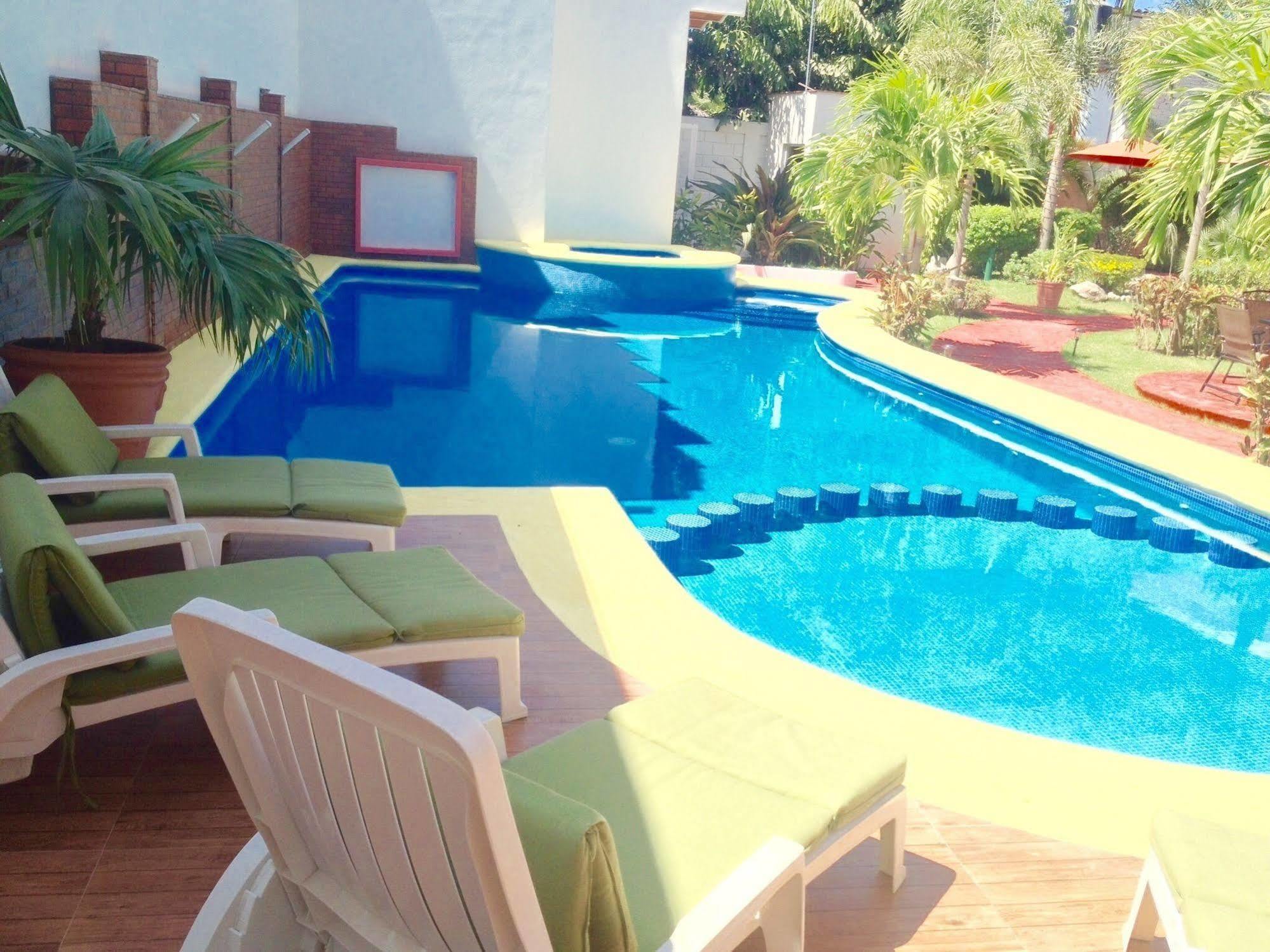 Hotel Y Suites Los Encantos Sayulita Eksteriør billede